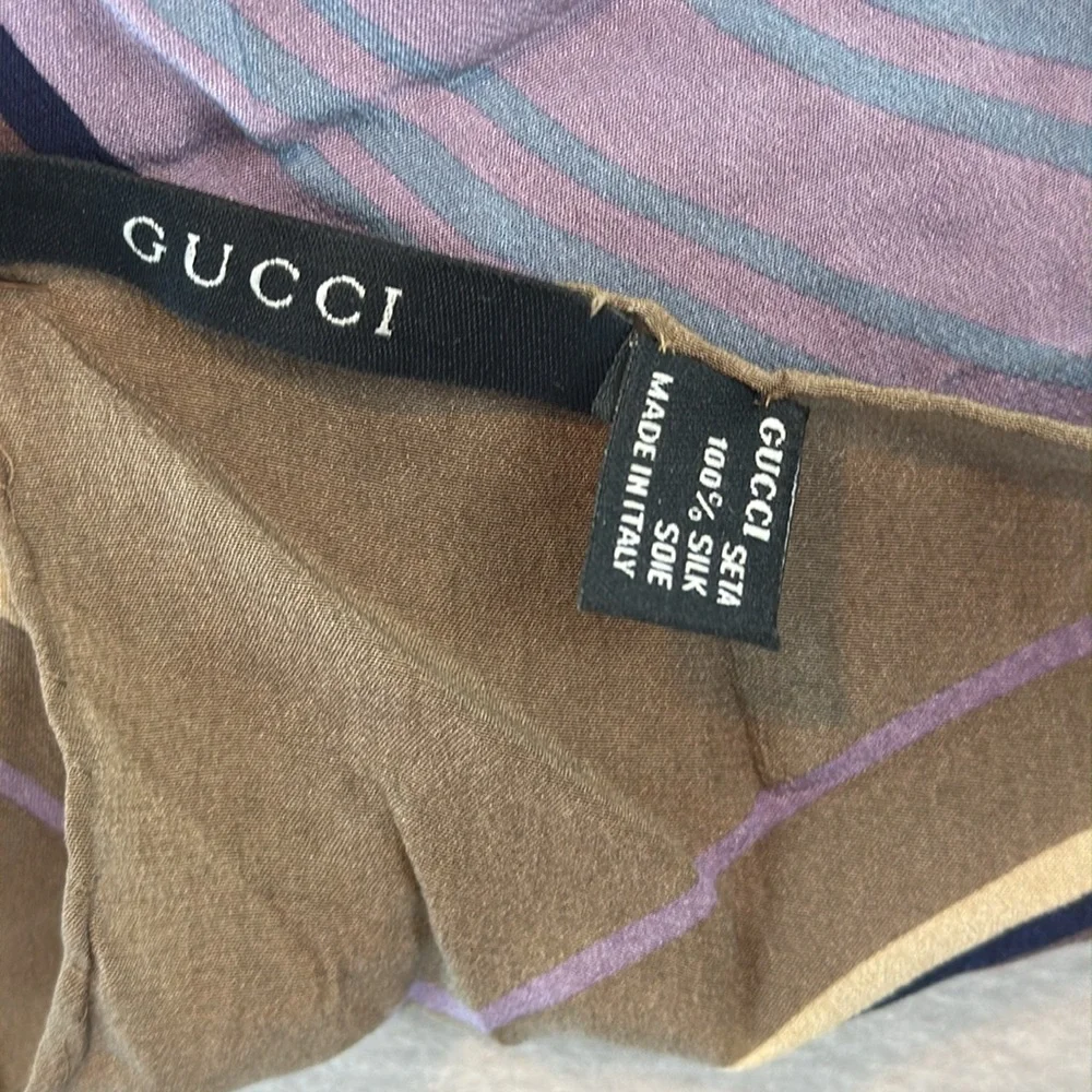 Gucci Y2K 2001 Rare vintage 100% silk‎ Scarf Multicolor purple/ tan/ pink Square